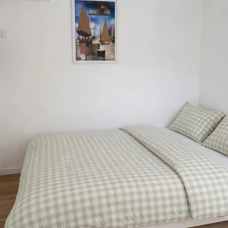 8 Couchages Calme Et Idealement Place * La Garde (Var)