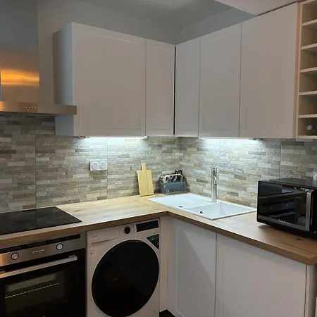 Apartment 8 Couchages Calme Et Idealement Place