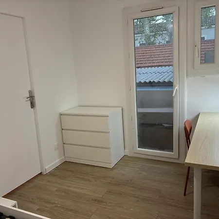 Apartment 8 Couchages Calme Et Idealement Place La Garde (Var)