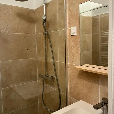 Apartment 8 Couchages Calme Et Idealement Place La Garde (Var)